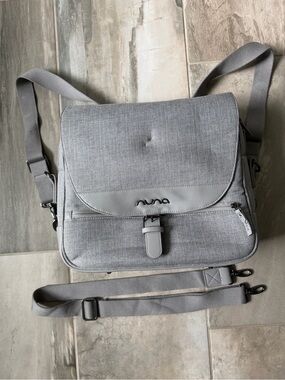 Nuna Diaper Bag Backpack Travel Women's Grey Large
